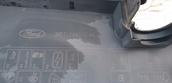 FORD FOCUS MK2 BOÎTE FUSIBLES 3M51-14A142-AB 3M5T-14A076-AH