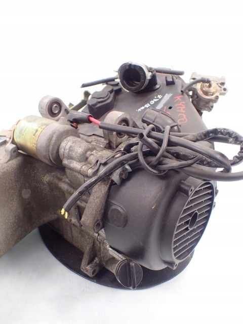 MOTEUR POTEAU KYMCO 125 4T