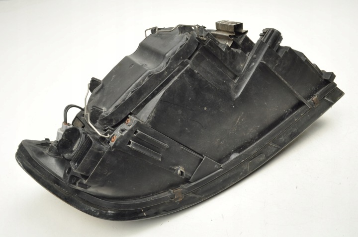 VOLVO V50 PHARE GAUCHE AVANT GAUCHE AVANT EUROPE 30698885