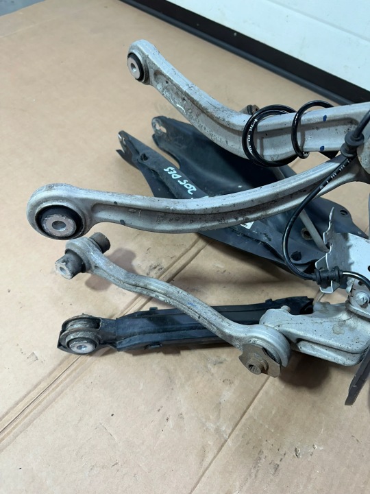 ROTULE DE DIRECTION GAUCHE ARRIÈRE GAUCHE ARRIÈRE BRAS DE SUSPENSION MOYEU MERCEDES C W205 DES