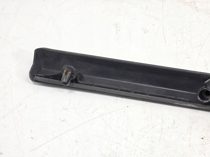 VW T4 MOULURE CACHE ÉCLAIRAGE COUVERCLES DE COFFRE COUVERCLES DE COFFRE 701829213D 1K