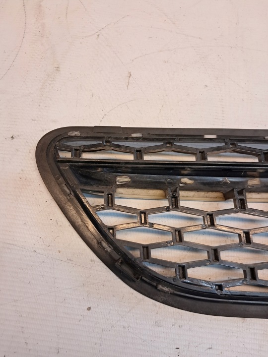 GRILLE GARDE-BOUE DROIT AVANT RANGE ROVER SPORT L320