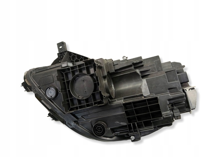 PROJECTEUR PHARE DROITE DROIT AVANT UK FORD PUMA R1FB13E014BB