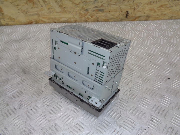 RADIO AUTORADIO D'USINE CD MP3 HYUNDAI I20 I 2008- 96100-1J202 EUROPE