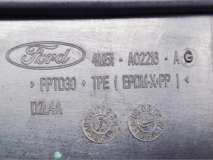 FORD FOCUS MK2 LIFT DOUBLURE DE PASSAGE DE ROUE COMPLET HAUT BAS ENSEMBLE EUROPE