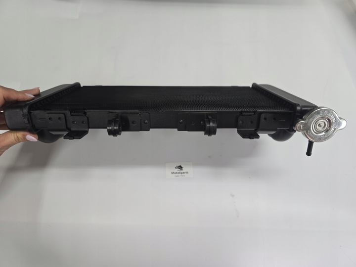 HONDA CB750 HORNET 750 RADIO 750 23-26R RADIATEUR LIQUIDE NEUF RADIATOR COUP