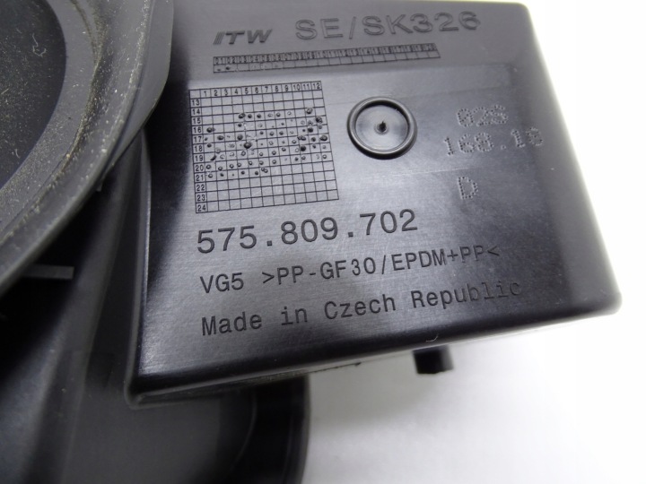 CLAPET GOULOTTE DE REMPLISSAGE CARBURANTS SEAT ATECA SKODA KAROQ LF7Y 575809702