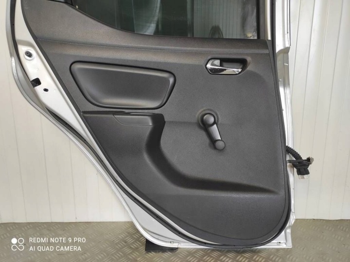 PORTES ARRIÈRE GAUCHE ARRIÈRE NISSAN MICRA K14 2017-2022 ARGENTÉ WYSZKOW WAWA