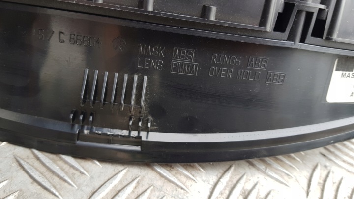 CHRYSLER 300C COMPTEUR COMPTEUR 3.0 CRD