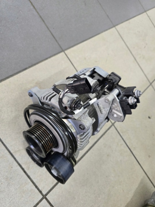 ALTERNATEUR VOLVO XC40 XC60 XC90 V60 V90 S90 32137503 32301041 MILD HYBRID