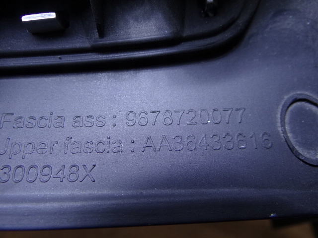 PEUGEOT 308 II T9 CHÂSSIS TUNNELS CENTRAL CARTER 9678720077