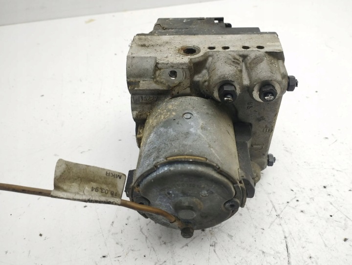 AUDI A4 S4 B5 8D 1997 POMPE ABS 8D0614111
