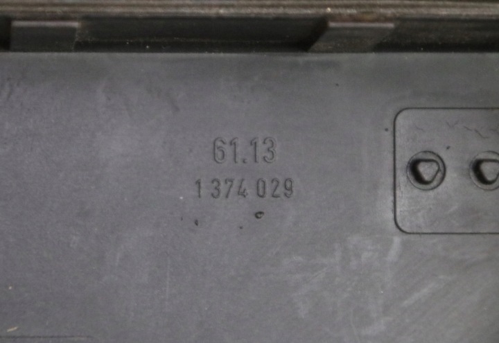 BMW E34 E32 COUVERCLE BOÎTES FUSIBLES 1374029