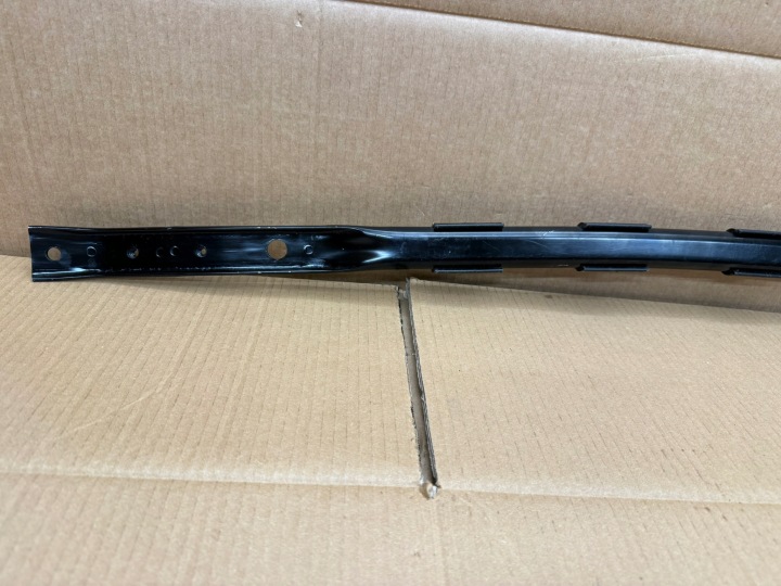 TOYOTA AURIS COROLLA ENTRETOISE FIXATION RÉSERVOIR ORIGINE 53605-02011