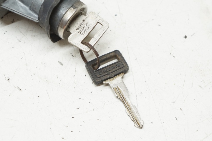 CONTACTEUR D'ALLUMAGE PUCE CLÉ KIT ALLUMAGE VOLVO 740 BERLINE USA 1329987