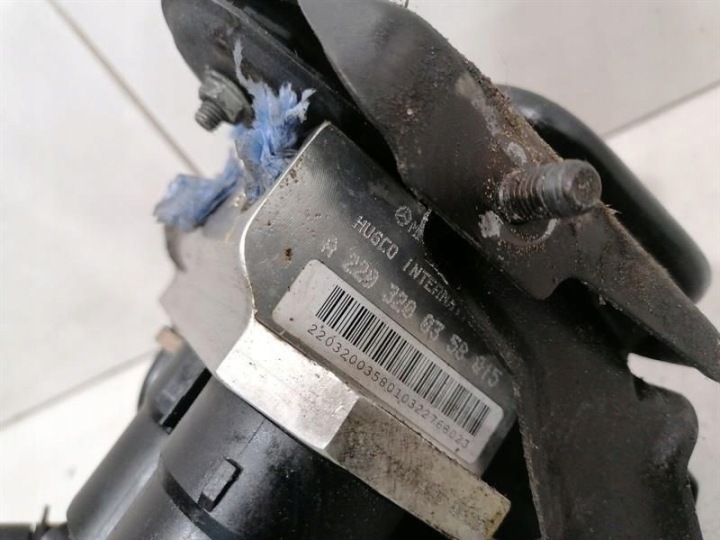 SOUPAPE HYDRAULIQUE MERCEDES-BENZ A2203200358