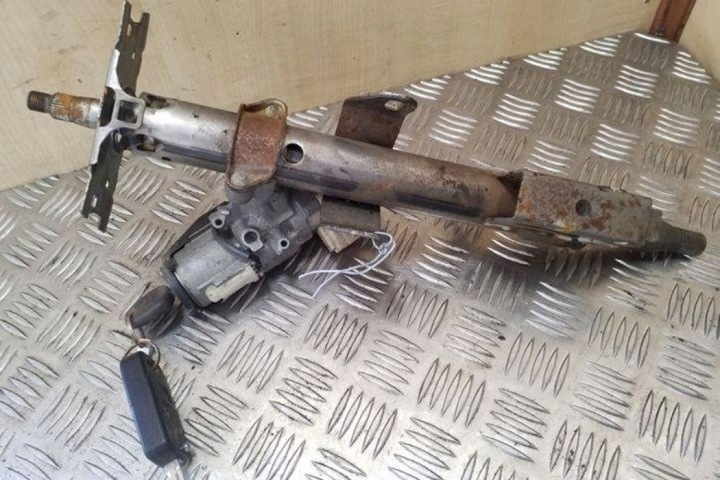 CONTACTEUR D'ALLUMAGE TOYOTA RAV 4 II (_A2_) 8978352010 2.0L GASOLINE 110KW 2004