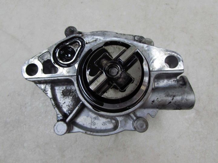 PEUGEOT 206 1.4 HDI 98-09 POMPE PRESSION VIDE