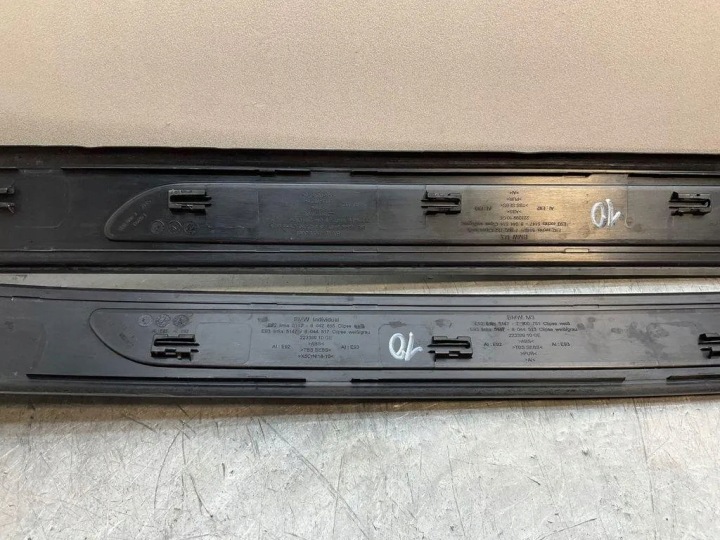 BMW 3 SERIES KIT WYKONCZENIA SEUIL WEWNETRZNYCH GAUCHE PRAWIDLOWY 2011