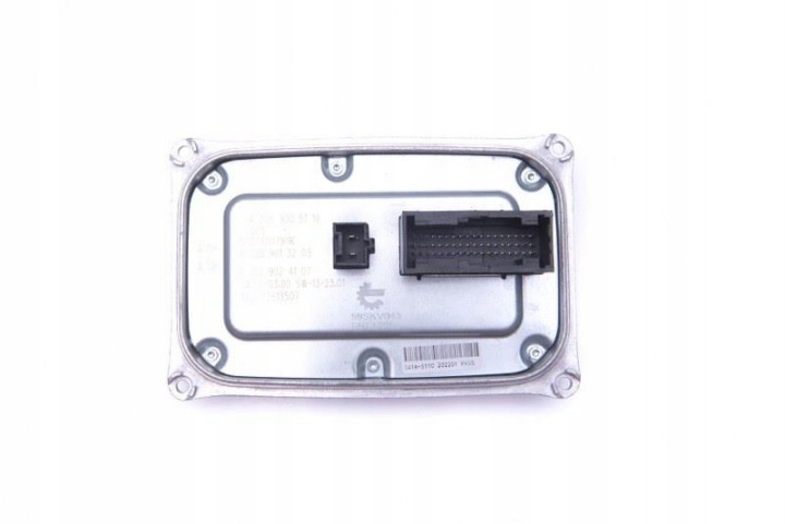 CONVERTISSEUR LED MERCEDES C-KLASA W205 CLS C217 S-KLASA W222 ESEN SKV