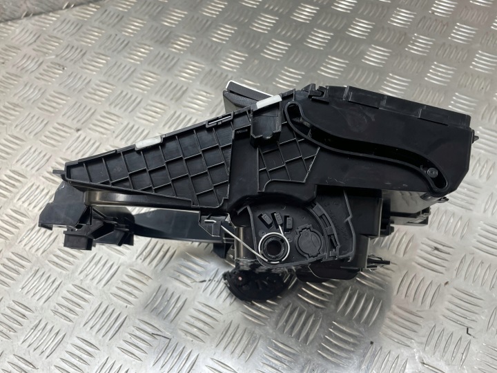 BMW G22 G26 G42 G80 G82 M4 BOÎTE À GANTS CENTRALE CONSOLES AVANT TETRAGON 5A55205