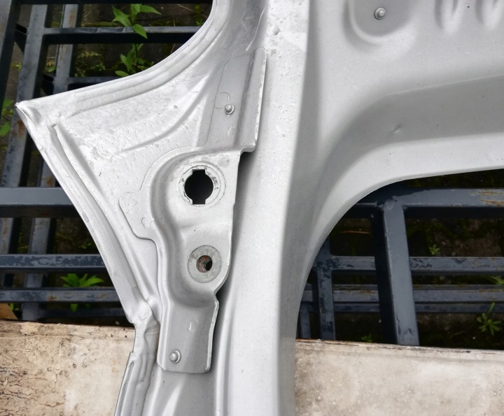COUVERCLES DE COFFRE COUVERCLES DE COFFRE DACIA SANDERO III 3 2020- 901223148R ORIGINAL