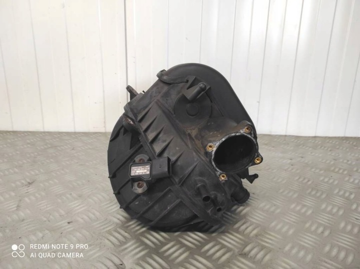 COLLECTEUR ADMISSION SKODA OCTAVIA MK2 2.0 FSI 06F133210M