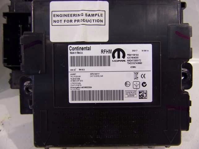 JEEP COMPASS II 2.0 MTJ 17- ORDINATEUR CONTACTEUR D'ALLUMAGE FUSIBLE 68394516AA