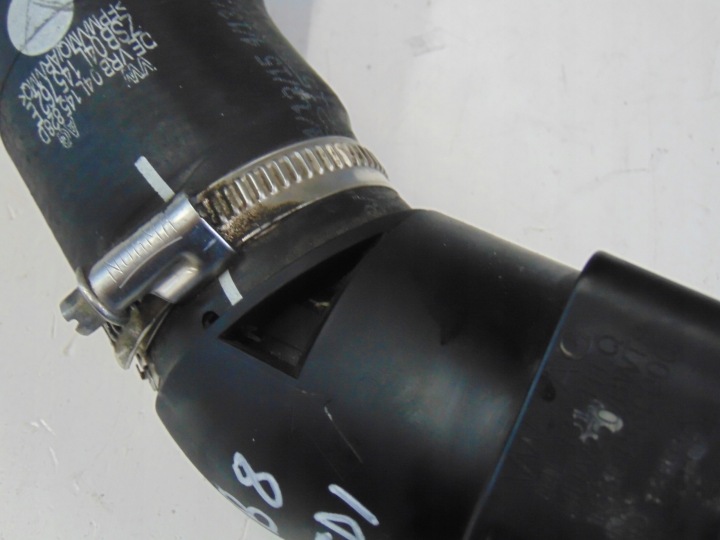 TUYAU TURBINES VW PASSAT B8 VII 1.6 TDI 04L145762