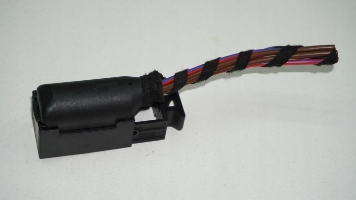 AUDI VOLKSWAGEN SEAT SKODA PUCE PUCE RACCORD 4E0973812 4E0973812A