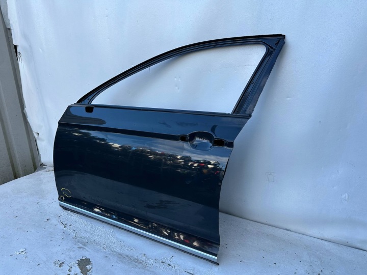 VW PASSAT B8 3G0 PORTES GAUCHE AVANT 3G0831311
