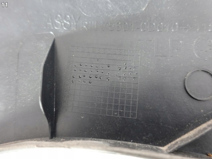 TOYOTA YARIS CROSS 20- MOULURE REVÊTEMENT SUR AILE AVANT DROITE ORIGINALE