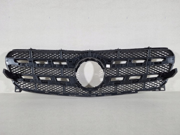 MERCEDES A156 W156 LIFT GRILLE ENDOMMAGÉ