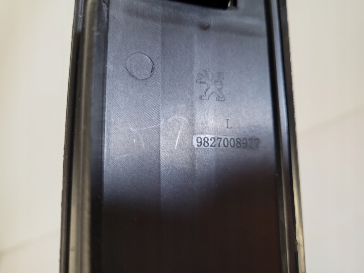PEUGEOT 5008 II 2 MOULURE VITRES CARROSSERIE GAUCHE ARRIÈRE GAUCHE CHROME 9827008977