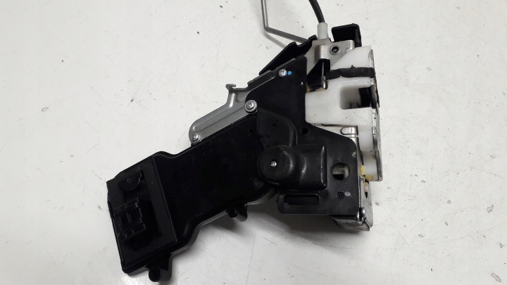 MAZDA 2 II 02-07 SERRURE DROIT AVANT AVANT