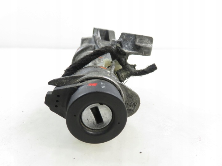CONTACTEUR D'ALLUMAGE AUDI A4 (8D2, B5) 4B0905851G