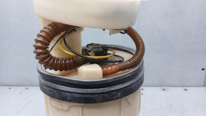 POMPE CARBURANTS SEAT IBIZA II 00R 1.4B 6N0919051N