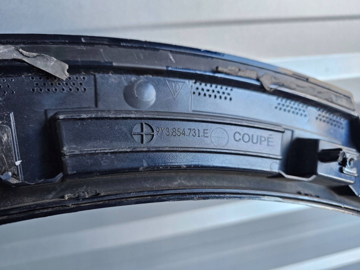 PORSCHE CAYENNE COUPÉ 9Y3 MOULURE GARDE-BOUE ARRIÈRE GAUCHE 9Y3854731E