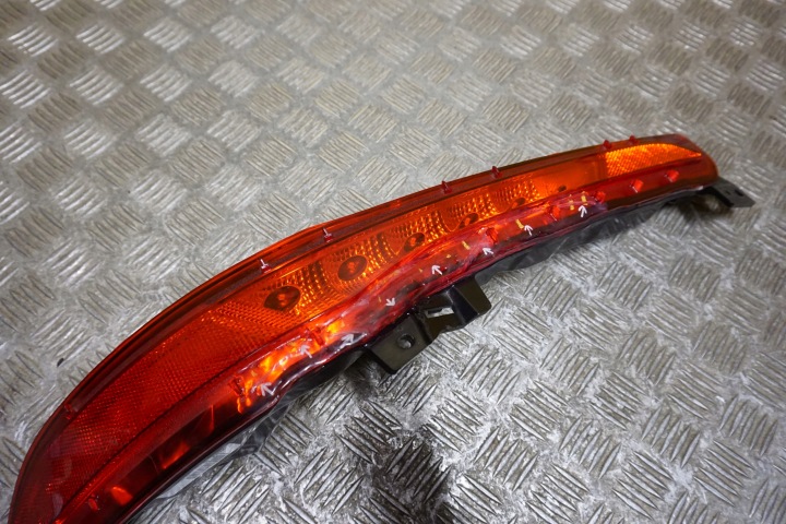 LINCOLN CORSAIR 2020 PHARE ARRIÈRE LED GAUCHE DANS PARE-CHOCS USA