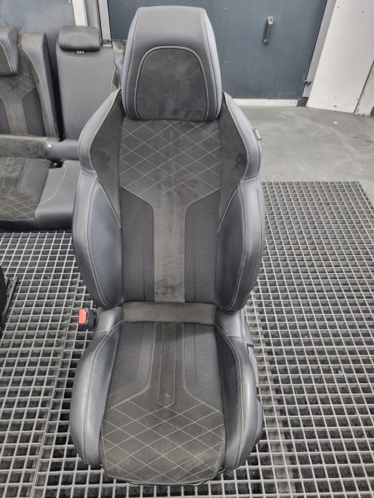PEUGEOT 2008 II GT LINE INTÉRIEUR CHAUFFAGE SIÈGES GARNITURE DE PORTE