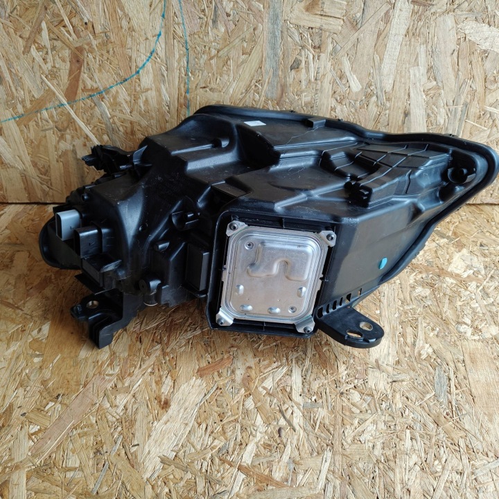 PROJECTEUR AVANT CÔTÉ DROITE PEUGEOT 308 9849116280