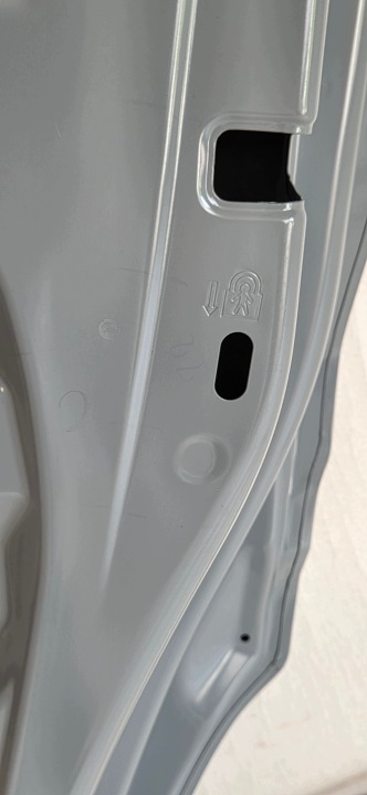 PORTES ARRIÈRE ARRIÈRE DROIT TOYOTA YARIS CROSS 2020- NOUVEAU 67003-K2010