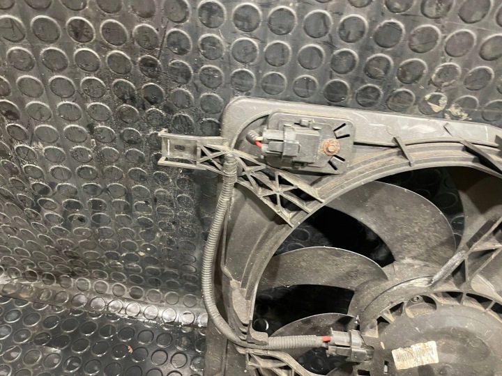 NISSAN QASHQAI I 1 J10 LIFT 09-13 VENTILATEUR RADIATEUR