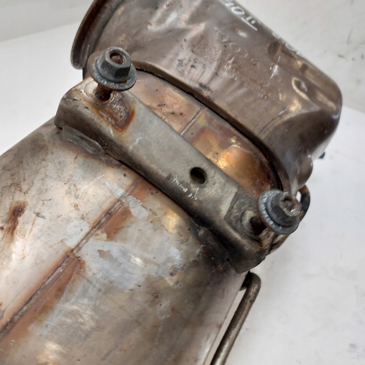 VOLVO V40 II D4 2,0D 2014 CATALYSEUR FAP 31293899