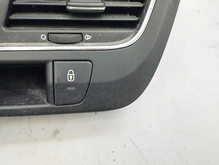 PEUGEOT 5008 2011 CENTRAL CONDUIT D'AIR TABLEAU DE BORD INSTRUMENTATION