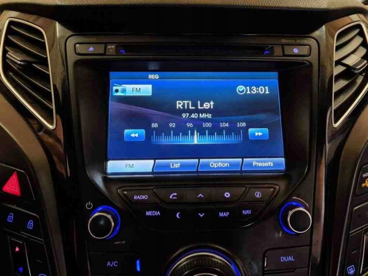 RADIO AVEC NAVIGATION HYUNDAI I40 CW (VF) B015753 1.7L DIESEL 85KW 2012