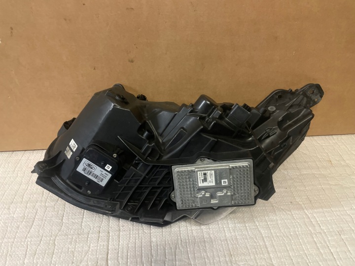 PHARE AVANT DROITE FORD S-MAX MK2 COMPLET LED BONNES CONDITIONS