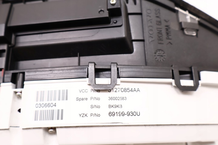 VOLVO XC60 I 2.4D COMPTEUR COMPTEUR TABLEAU DE BORD UK 31270854