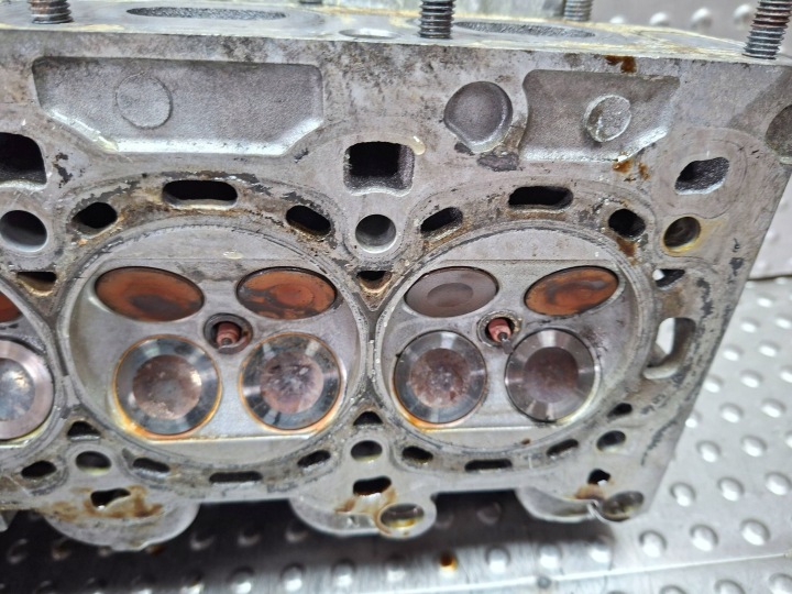 CULASSE MOTEUR 55562229 OPEL MERIVA B 1.4 16V A14XER 2012-
