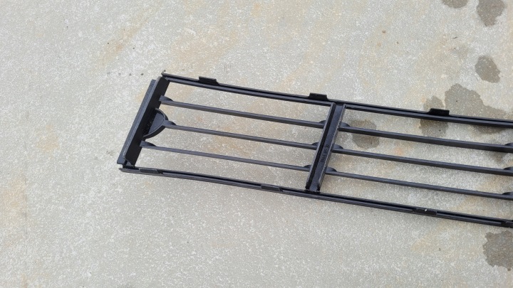 GRILLE PARE-CHOCS CENTRALE BMW 7 F01 LCI LIFT